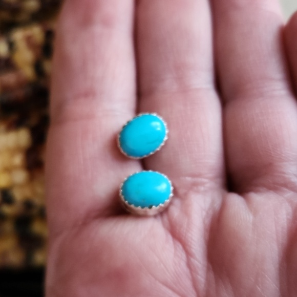 NWOT Native American Navajo Handmade Turquoise & Sterling Stud Earrings 🩵🎁 - Picture 5 of 10